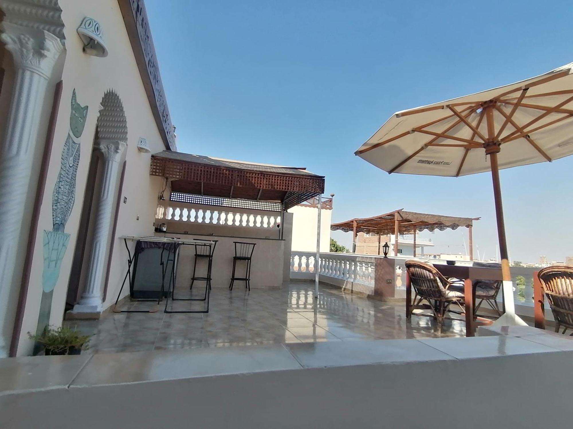 Luxor Palace Apartments Exterior photo