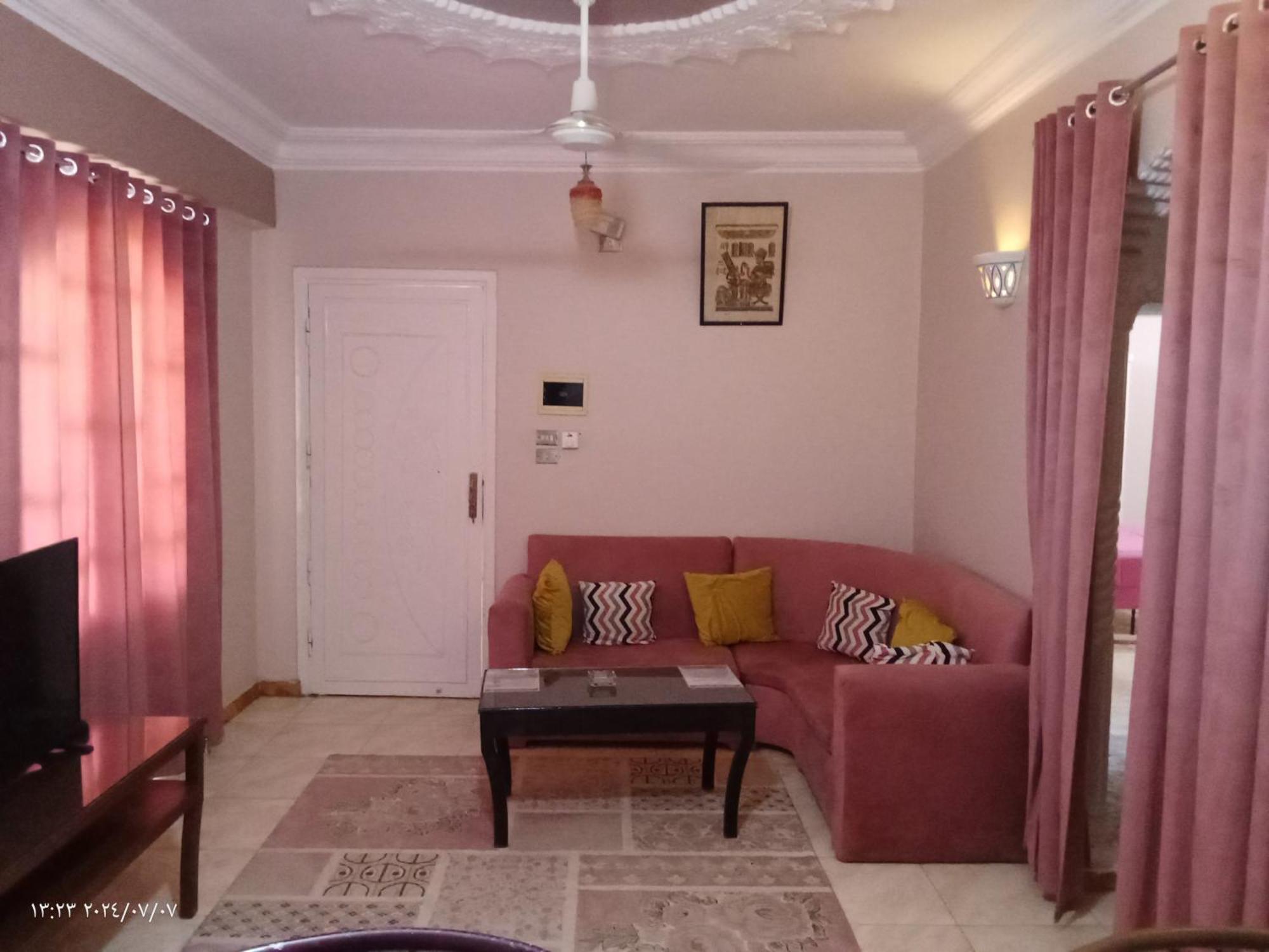 Luxor Palace Apartments Exterior photo